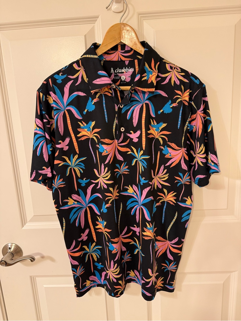 Chubbies The Black Light Night Performance Polo Men’s S EUC Tropical Stretch